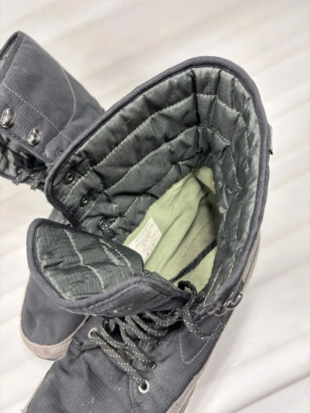 Patagonia Activist Puff High Waterproof Winter Boots Black Smoked Green Mens 13